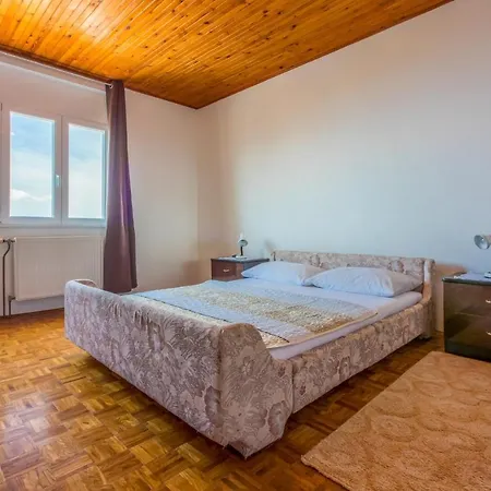 Nevenka * Novi Vinodolski