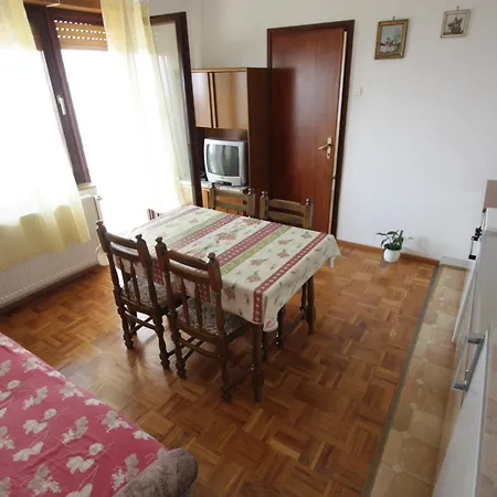 Apartment Nevenka Novi Vinodolski